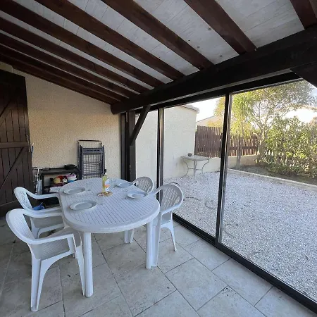 Maison 5 Pièces Avec Piscine, Près De La Plage, Idéal Pour Familles, à - Fr-1-701-15 * Vendres