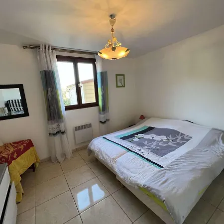 Casa de Férias Maison 5 Pièces Avec Piscine, Près De La Plage, Idéal Pour Familles, à - Fr-1-701-15 Vendres