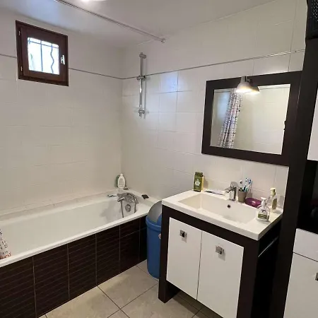 Maison 5 Pièces Avec Piscine, Près De La Plage, Idéal Pour Familles, à - Fr-1-701-15
