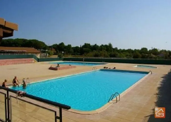 Maison 5 Pieces Avec Piscine, Pres De La Plage, Ideal Pour Familles, A - Fr-1-701-15 * Vendres