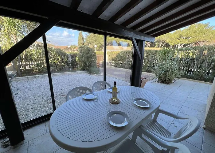 Maison 5 Pieces Avec Piscine, Pres De La Plage, Ideal Pour Familles, A - Fr-1-701-15 *