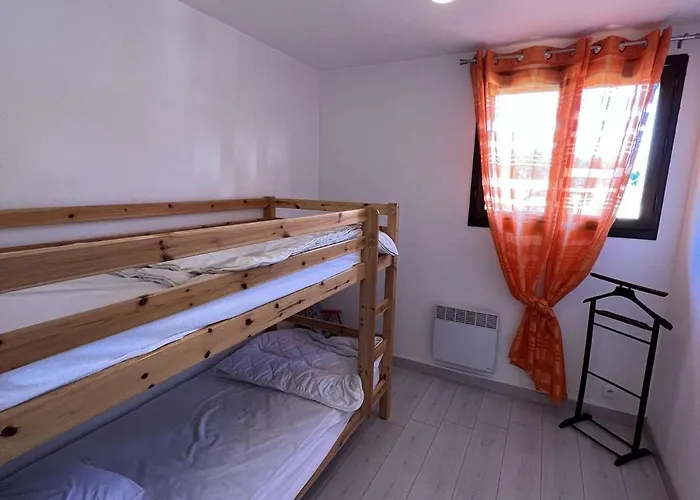 Vakantiehuis Maison 5 Pieces Avec Piscine, Pres De La Plage, Ideal Pour Familles, A - Fr-1-701-15 Vendres